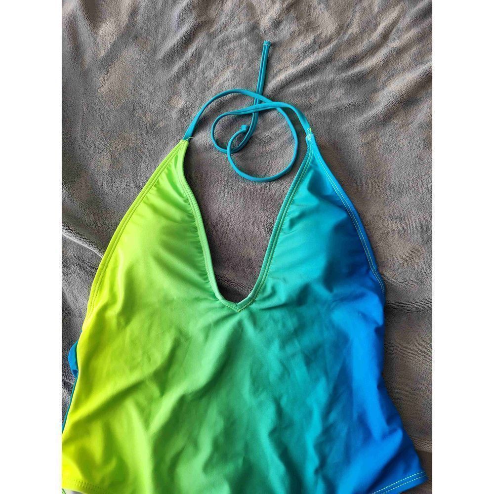 Swimsuit  - Picture 2 of 6